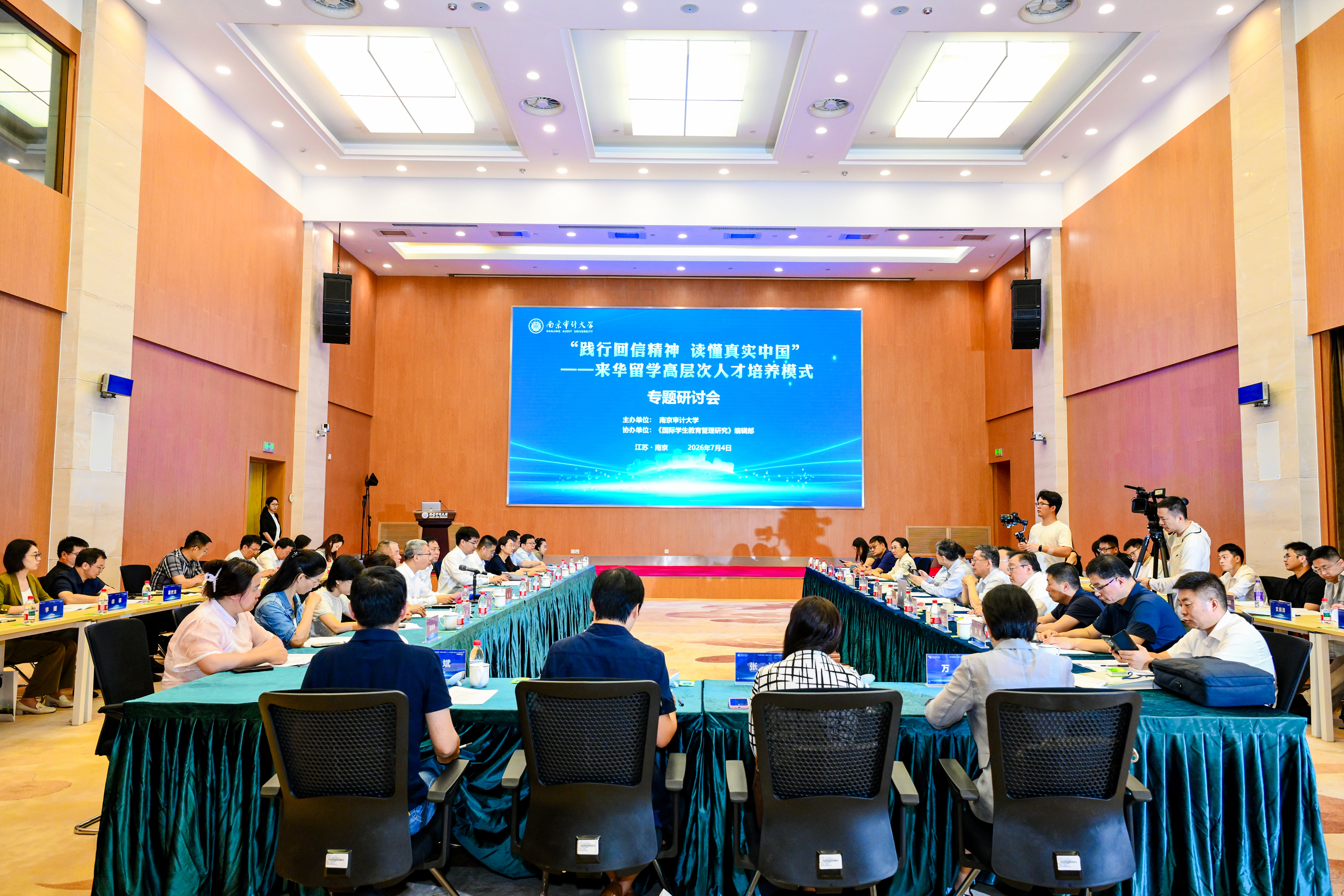 两者都保留在站内即可形成完整阅读路径