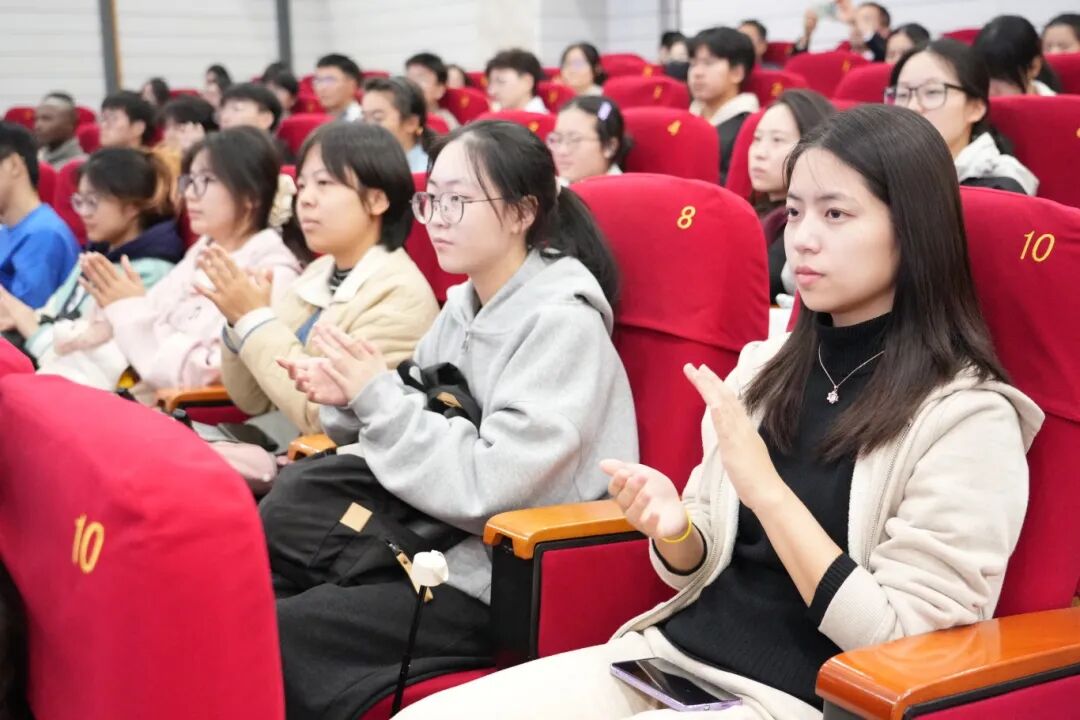 审计署审计干部蓝鲸体育直播app下载