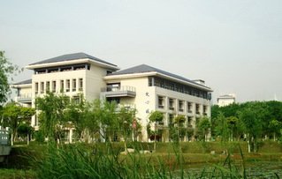 两者都保留在站内即可形成完整阅读路径